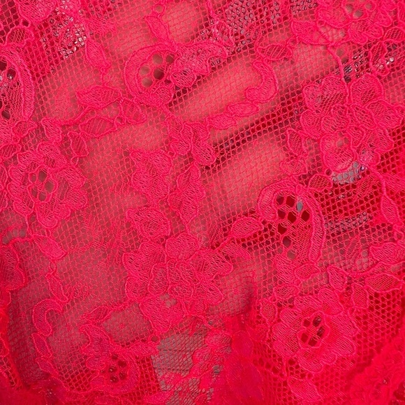 Victoria’s Secret Red Lace Teddy Peek-A-Boo Sheer Deep V Halter Large NWT 2014 - Picture 8 of 15